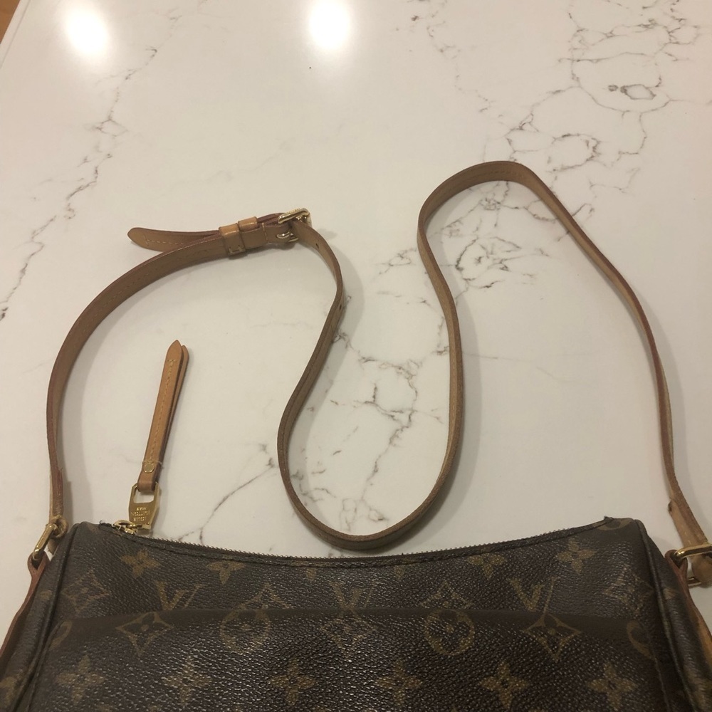 Authentic Mabillion Louis Vuitton - Picture 9 of 13